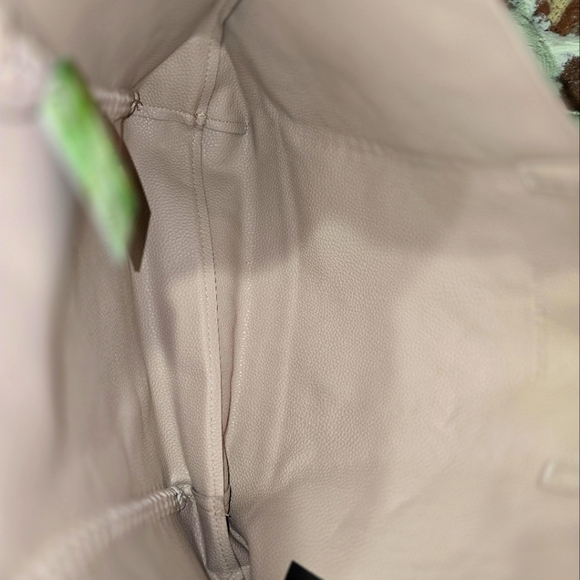 Badgley Mischka - Picture 5 of 5